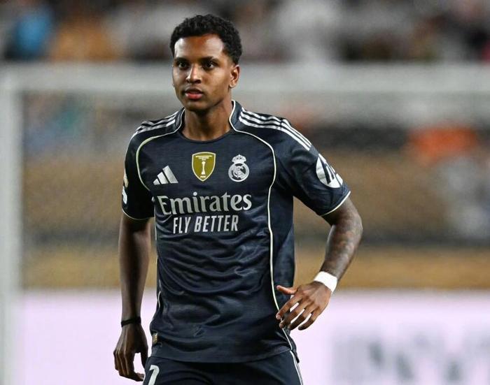 利雅得胜利开空白支票求购罗德里戈,C罗亲自推动转会