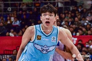 媒体人:青岛比浙江准备更充分 杨瀚森成为球队破联防的利器