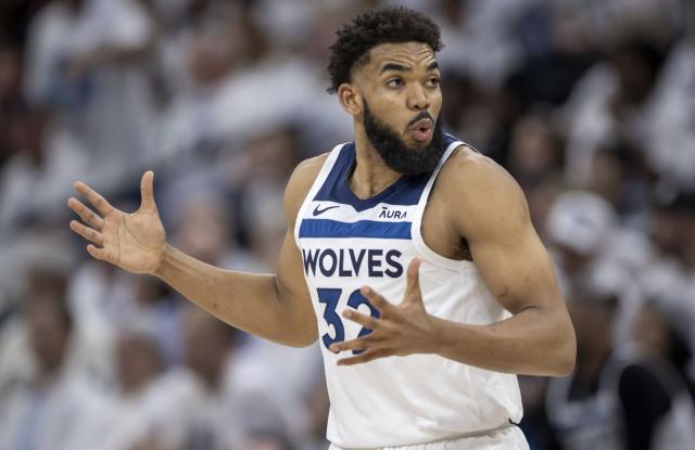 星空体育-意难平!唐斯被交易震惊 凌晨三点穿狼队球衣训练